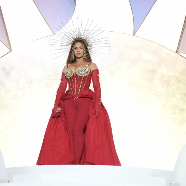 Beyonce in Dubai