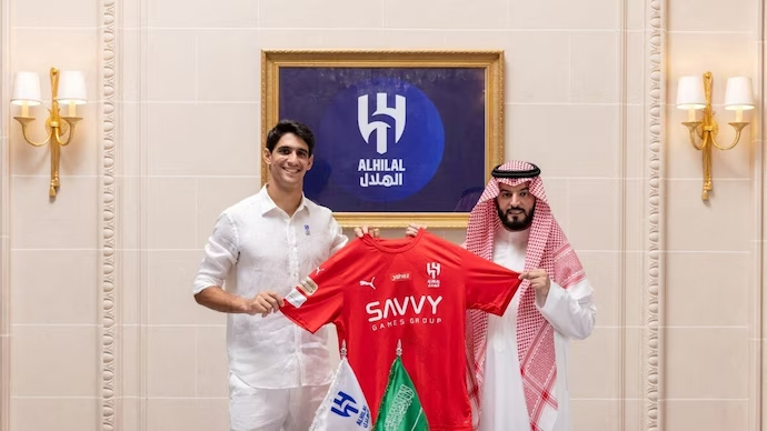 Footballer Yassine Bounou joins Saudi Arabia&#8217;s Al Hilal