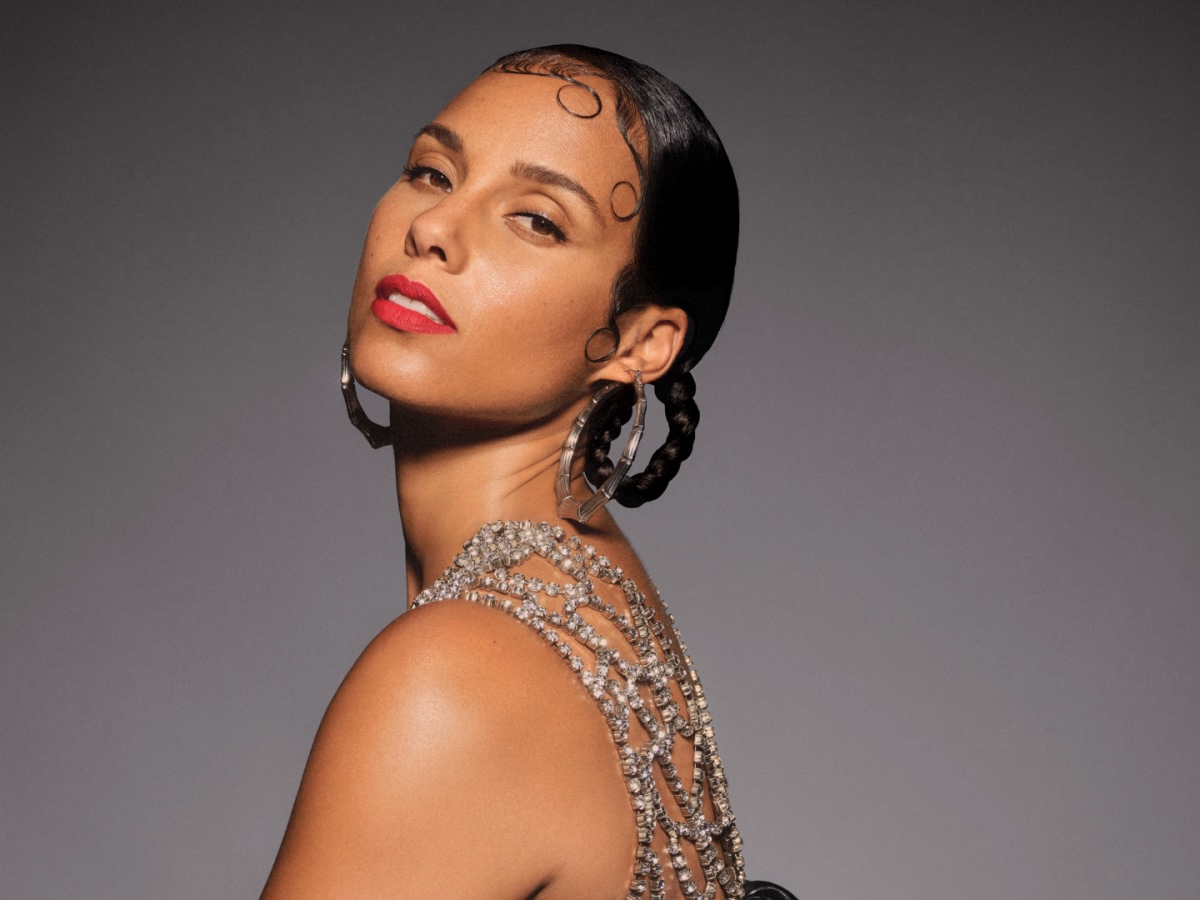 It’s true – Alicia Keys is headed back to the UAE