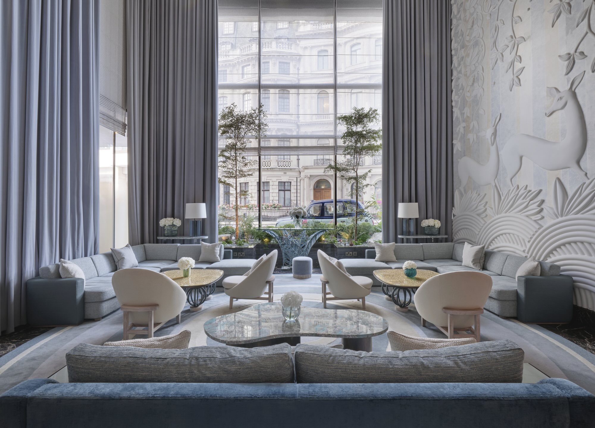 Destination United Kingdom: Four Seasons Hotel London at Park Lane