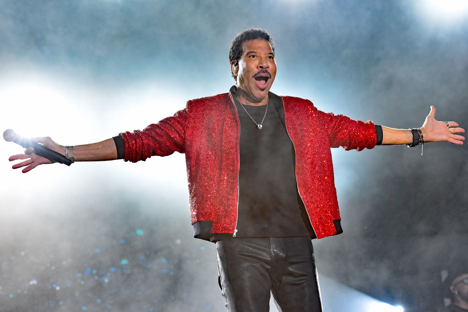 Ring in the New Year with Lionel Richie at Atlantis, The Palm