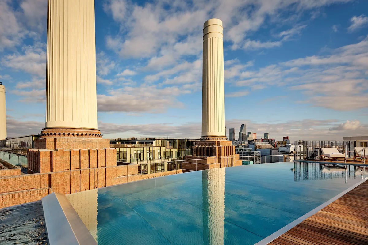 Destination London: art&#8217;otel Battersea celebrates a London landmark 